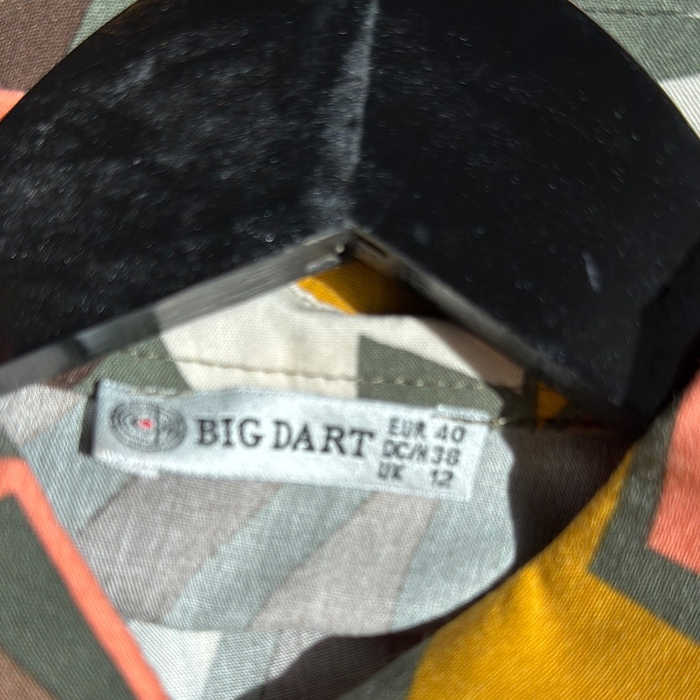 Abstract Patterned Blouse - Picture 2 of 2